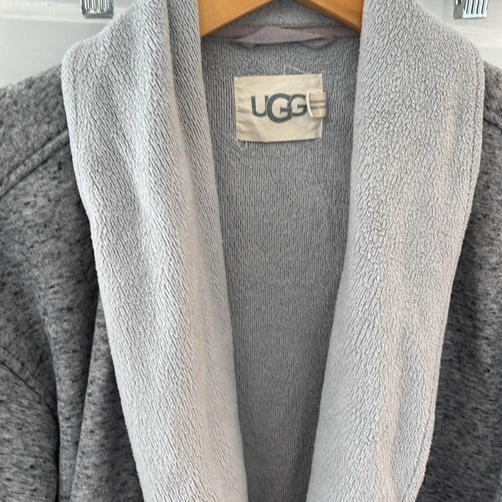 UGG Women's Gray Cozy Robe (no belt!) - Picture 2 of 5